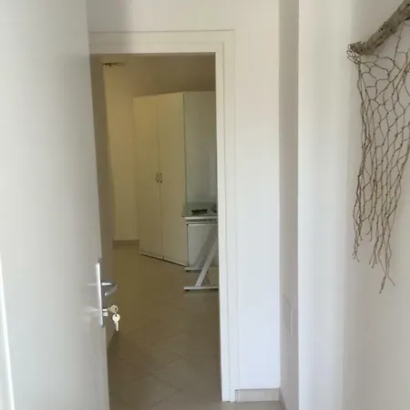 Apartment Irena Jezevac *